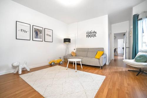 4 bedrooms apartment for rent in Montreal - Le Plateau-Mont-Royal — photo 9