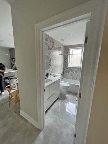 4 bedrooms apartment for rent in Montreal - Le Plateau-Mont-Royal — photo 13