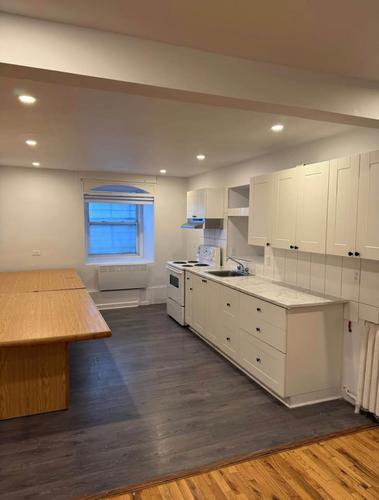 4 bedrooms apartment for rent in Montreal - Ville-Marie — photo 9