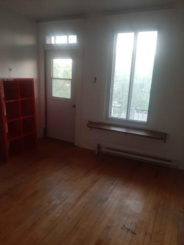 Appartement de 5 chambres à louer à Montreal - Villeray–Saint-Michel–Parc-Extension — photo 12