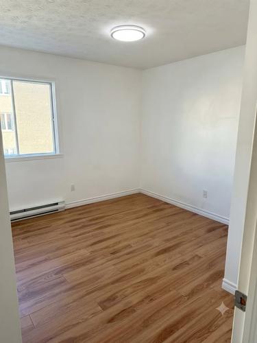 3 bedrooms apartment for rent in Sherbrooke — photo 9