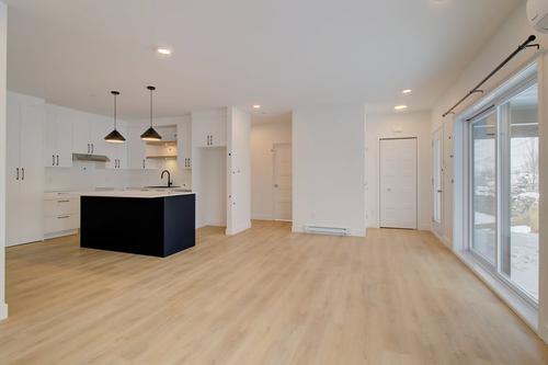 3 bedrooms apartment for rent in Sherbrooke — photo 11