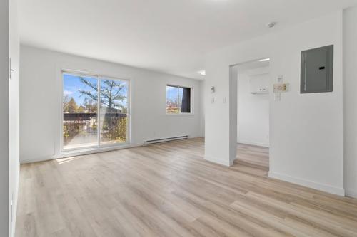2 bedrooms apartment for rent in Laval — photo 3