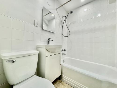2 bedrooms apartment for rent in Montreal - Le Plateau-Mont-Royal — photo 11