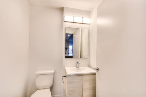 2 bedrooms apartment for rent in Laval — photo 13