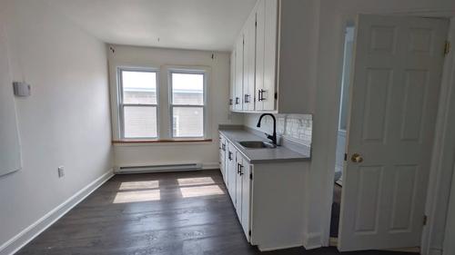 2 bedrooms apartment for rent in Sherbrooke — photo 3