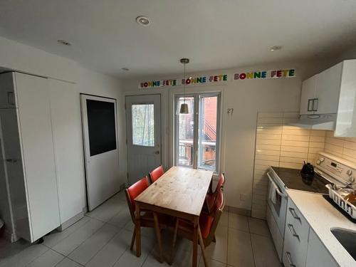 2 bedrooms apartment for rent in Montreal - Le Plateau-Mont-Royal — photo 10