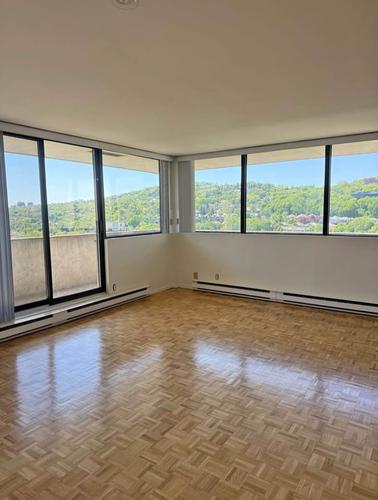 Appartement de 2 chambres à louer à Montreal - Ville-Marie — photo 2