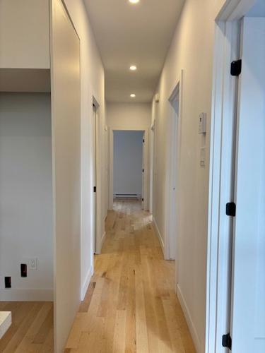 4 bedrooms apartment for rent in Montreal - Le Plateau-Mont-Royal — photo 9