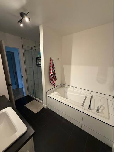 3 bedrooms apartment for rent in Sherbrooke — photo 8