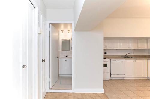 Studio for rent in Montreal - Ville-Marie — photo 4