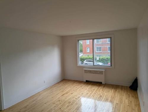 1 bedroom apartment for rent in Montreal - Saint-Laurent — photo 5