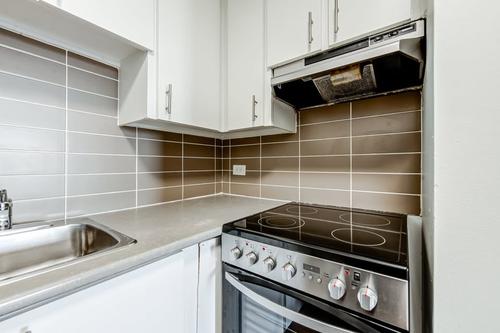 2 bedrooms apartment for rent in Montreal - Ville-Marie — photo 4