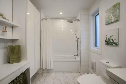 4 bedrooms apartment for rent in Laval — photo 8