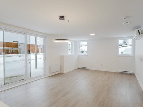 2 bedrooms apartment for rent in Sherbrooke — photo 8