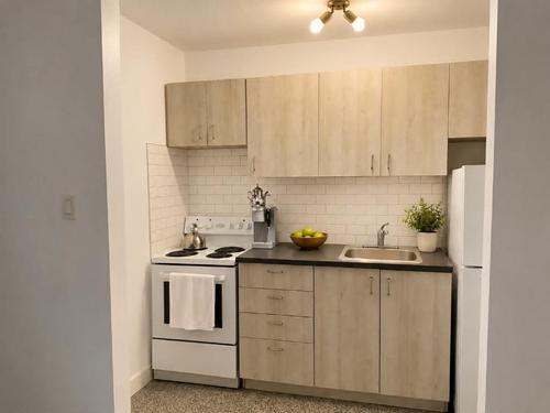 Studio for rent in Québec - Sainte-Foy–Sillery–Cap-Rouge — photo 3