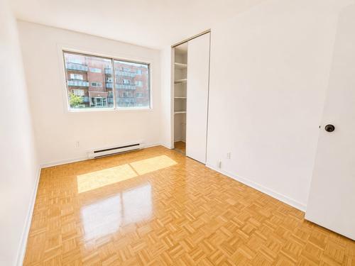 2 bedrooms apartment for rent in Laval — photo 10
