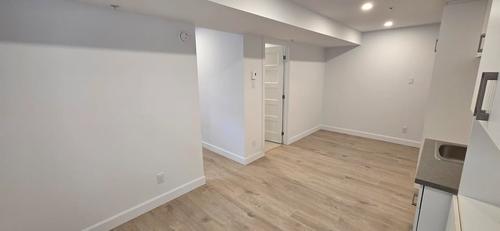 Studio for rent in Québec - Sainte-Foy–Sillery–Cap-Rouge — photo 5