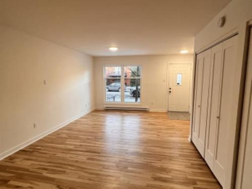 1 bedroom apartment for rent in Montreal - Le Plateau-Mont-Royal — photo 2