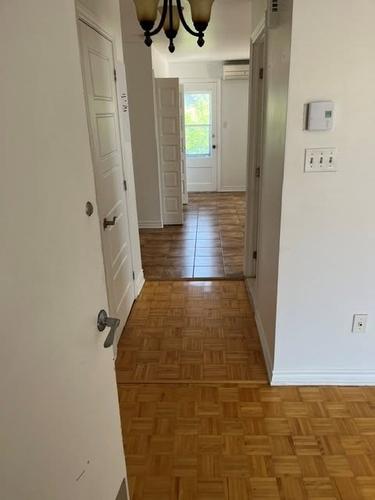Appartement de 3 chambres à louer à Longueuil — photo 2