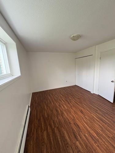 2 bedrooms apartment for rent in Sherbrooke — photo 2