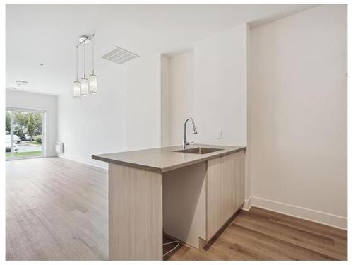 1 bedroom apartment for rent in Laval — photo 7