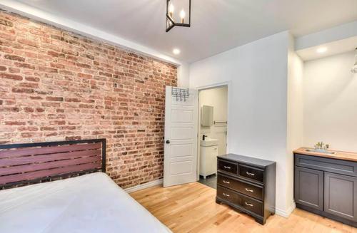 4 bedrooms apartment for rent in Montreal - Le Plateau-Mont-Royal — photo 3