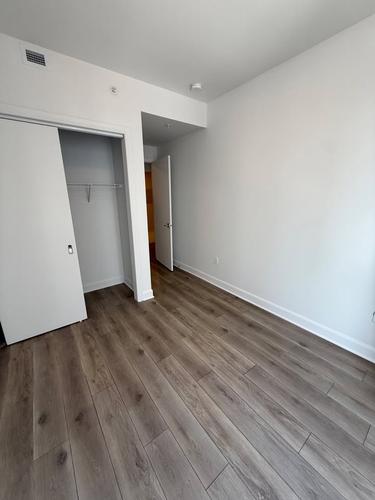 2 bedrooms apartment for rent in Laval — photo 7