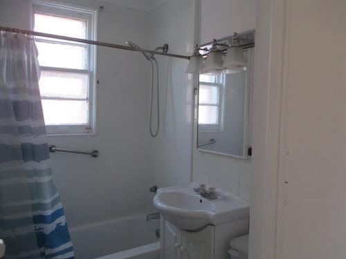 2 bedrooms apartment for rent in Montreal - Ville-Marie — photo 9