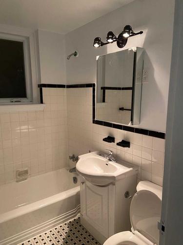 2 bedrooms apartment for rent in Sherbrooke — photo 9