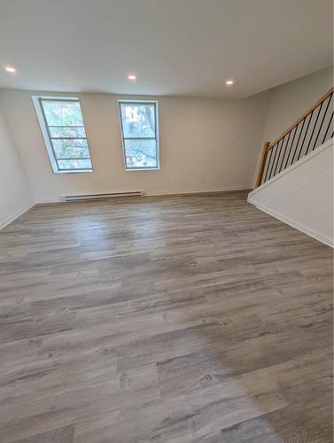 4 bedrooms apartment for rent in Montreal - Mercier–Hochelaga-Maisonneuve — photo 2