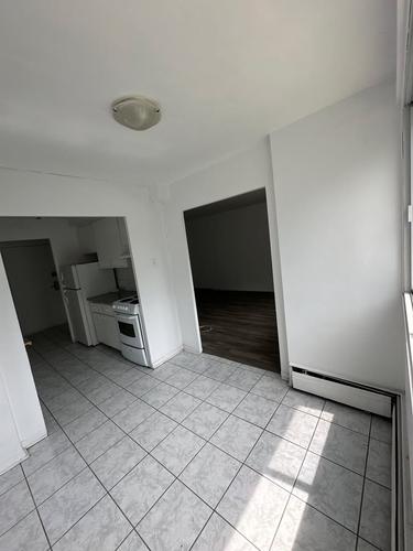 1 bedroom apartment for rent in Montreal - Saint-Laurent — photo 3