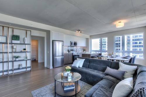 2 bedrooms apartment for rent in Laval — photo 2