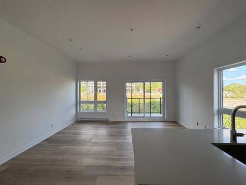 2 bedrooms apartment for rent in Laval — photo 6