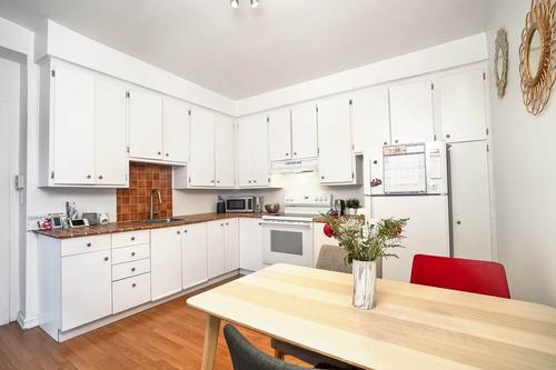 4 bedrooms apartment for rent in Montreal - Le Plateau-Mont-Royal — photo 7