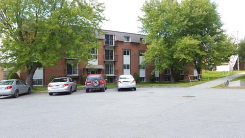 2 bedrooms apartment for rent in Sherbrooke — photo 2