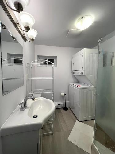 5 bedrooms apartment for rent in Montreal - Le Plateau-Mont-Royal — photo 14
