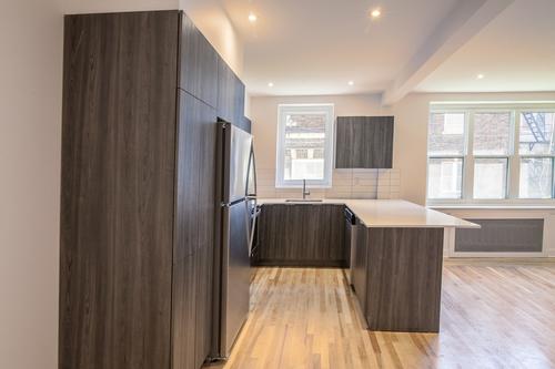 2 bedrooms apartment for rent in Montreal - Ville-Marie — photo 3