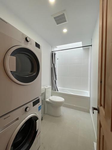 4 bedrooms apartment for rent in Montreal - Le Plateau-Mont-Royal — photo 10