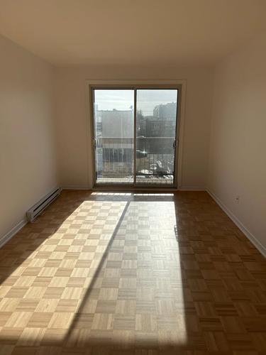 2 bedrooms apartment for rent in Laval — photo 8