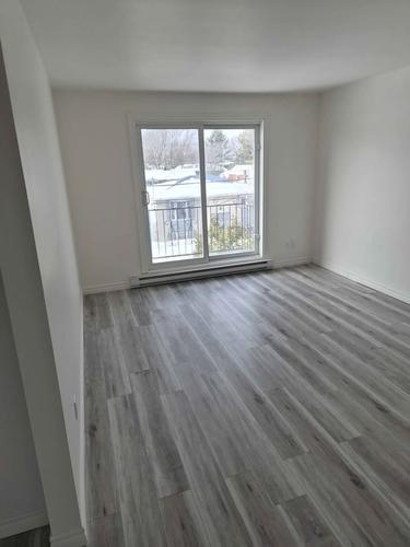 Appartement de 2 chambres à louer à Longueuil — photo 4