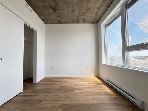 2 bedrooms apartment for rent in Laval — photo 13