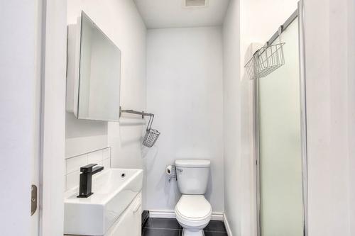 4 bedrooms apartment for rent in Montreal - Le Plateau-Mont-Royal — photo 10