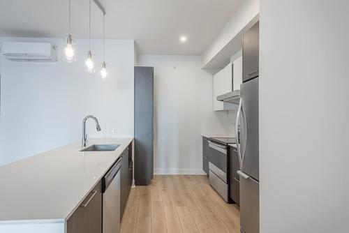 2 bedrooms apartment for rent in Laval — photo 4