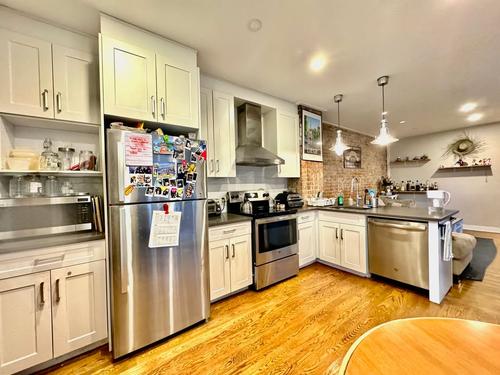 5 bedrooms apartment for rent in Montreal - Le Plateau-Mont-Royal — photo 2