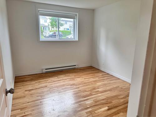 2 bedrooms apartment for rent in Laval — photo 8