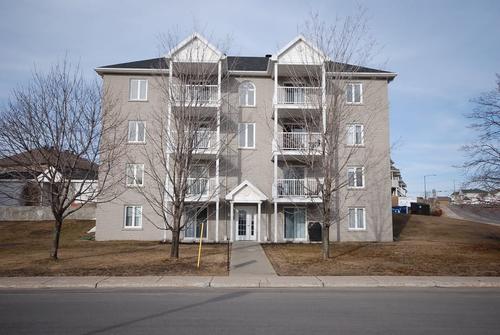 Appartement de 2 chambres à louer à Lévis — photo 2