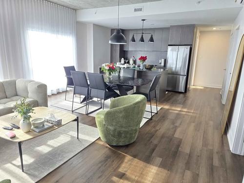 2 bedrooms apartment for rent in Laval — photo 4