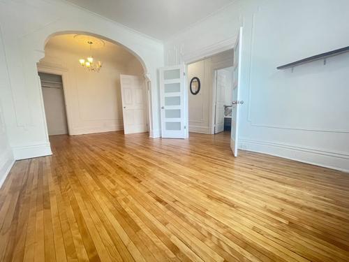 5 bedrooms apartment for rent in Montreal - Le Plateau-Mont-Royal — photo 2