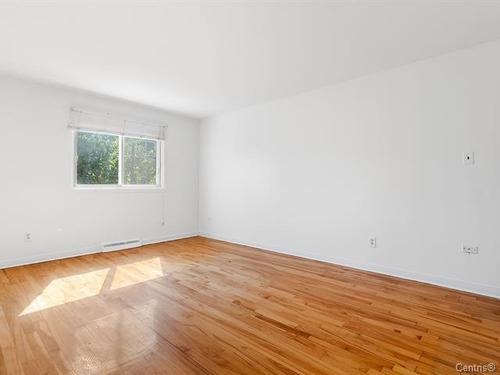 3 bedrooms apartment for rent in Laval — photo 13